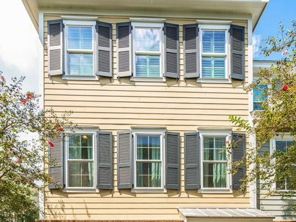 656 Coleman Boulevard Mount Pleasant, SC 29464