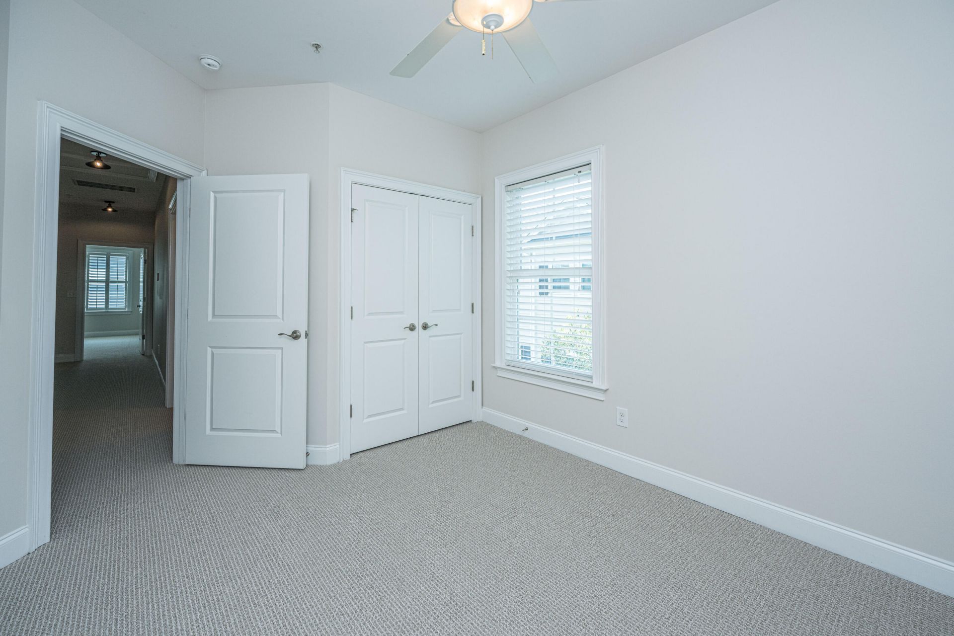 656 Coleman Boulevard Photo 27