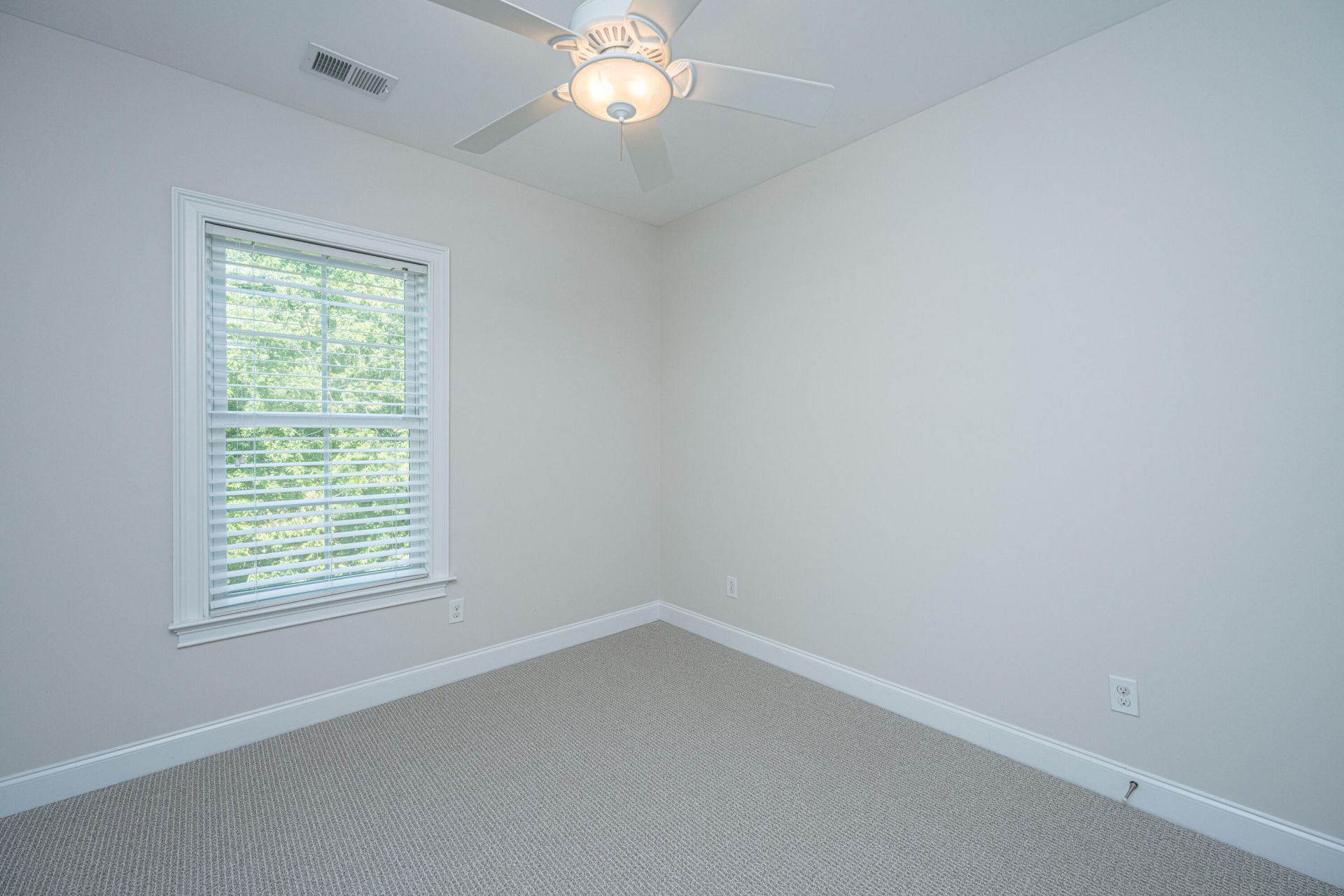 656 Coleman Boulevard Photo 30