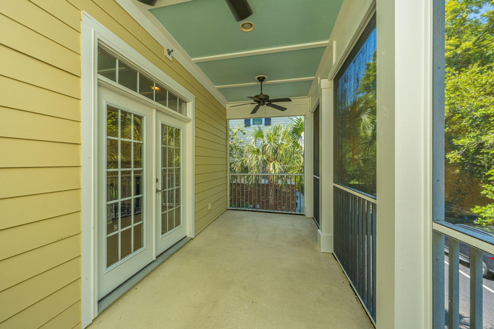 656 Coleman Boulevard Photo 32