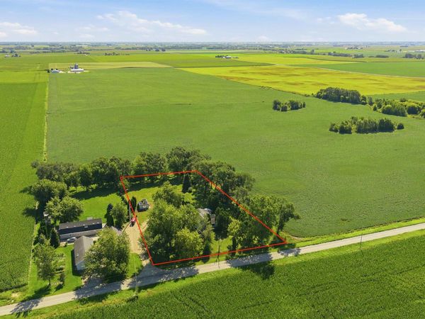 N1094 Pleasant Drive, Markesan, WI 53946