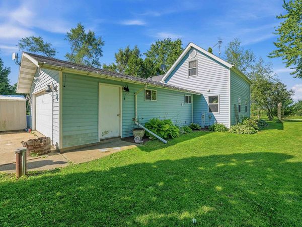 N1094 Pleasant Drive, Markesan, WI 53946