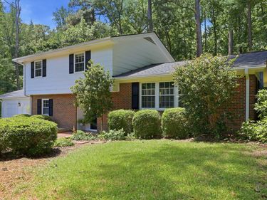 6725 W Lake Anne Drive, Raleigh, NC 27612