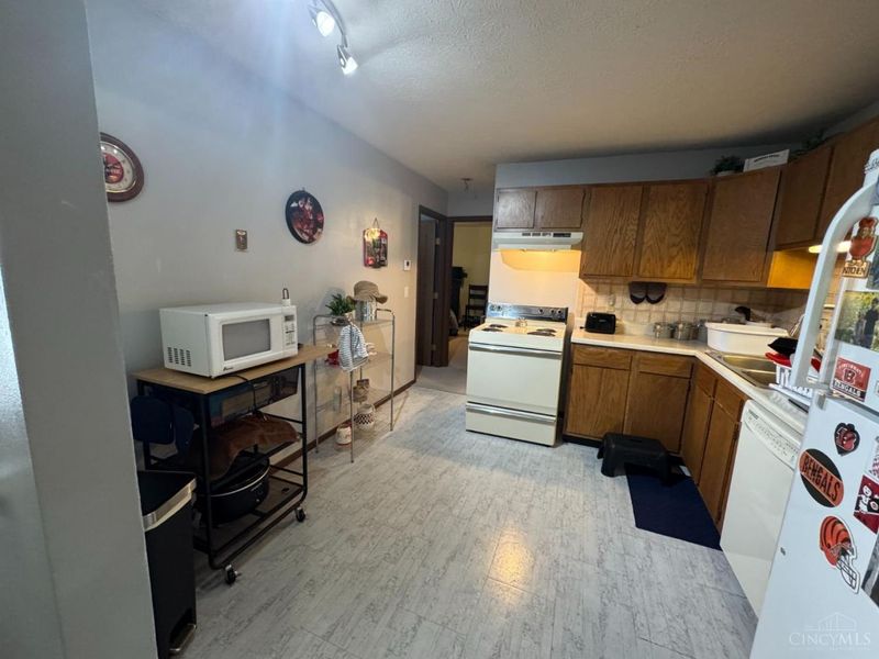 7233 Creekview Drive, Unit 1, Cincinnati, OH 45247 Photo 8