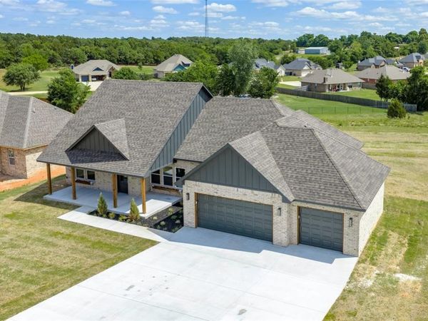 11460 White Tail Ridge, Guthrie, OK 73044