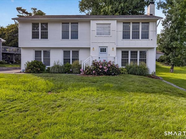24 Thimble Farms , Branford, CT 06405