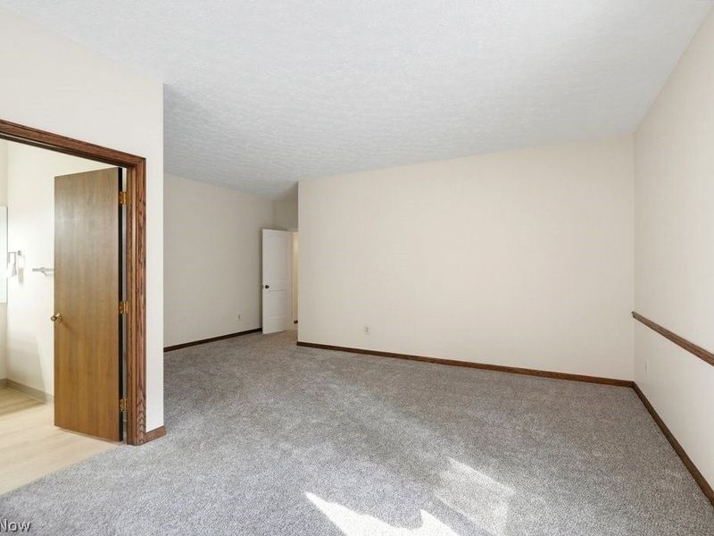 1177 Portage Trail , Cuyahoga Falls, OH 44223 Photo 23