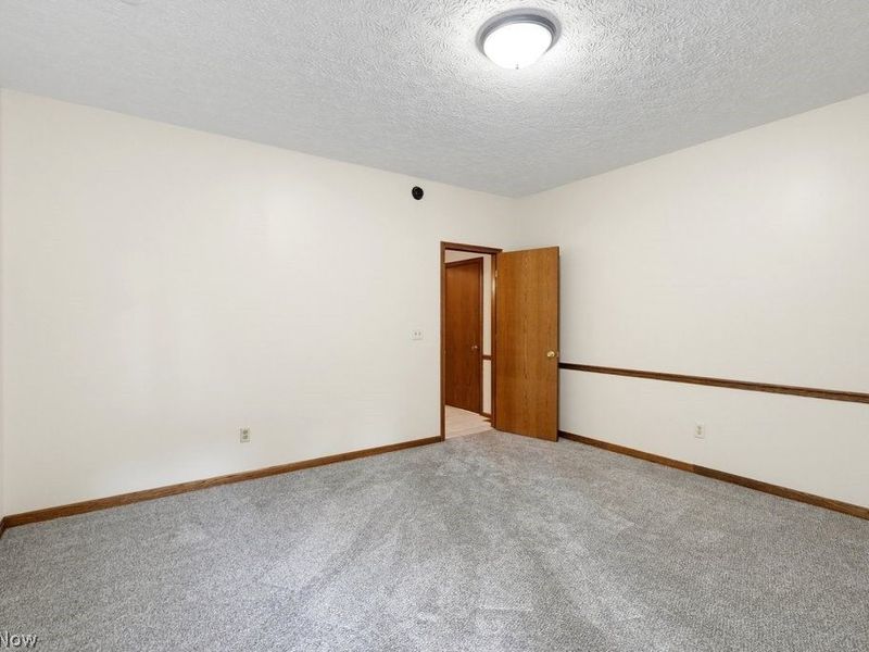 1177 Portage Trail , Cuyahoga Falls, OH 44223 Photo 28