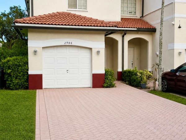 2986 NW 35TH Avenue, Lauderdale Lakes, FL 33311