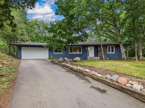 135 Sabra Court , Apple Valley, MN 55124