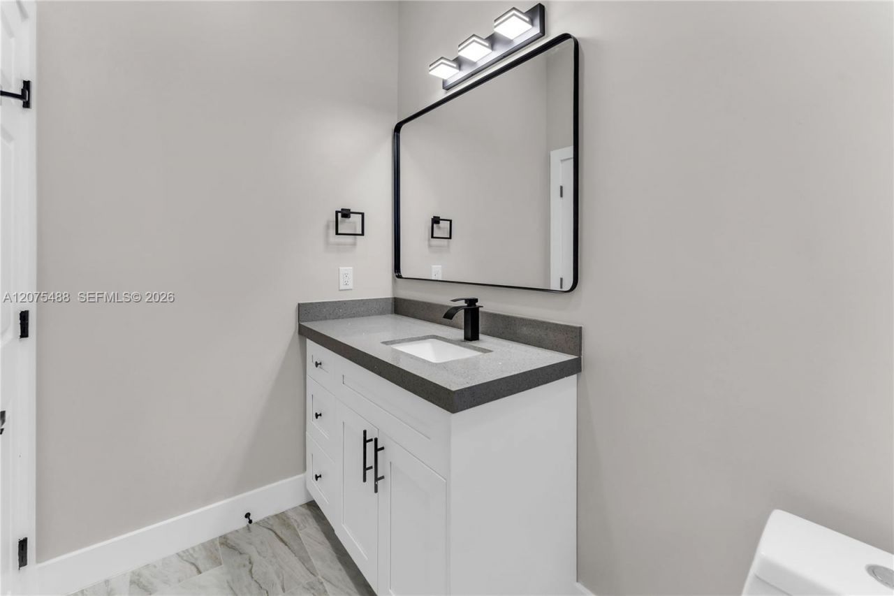 512 NW 23rd Ave, Fort Lauderdale, FL 33311 Photo
