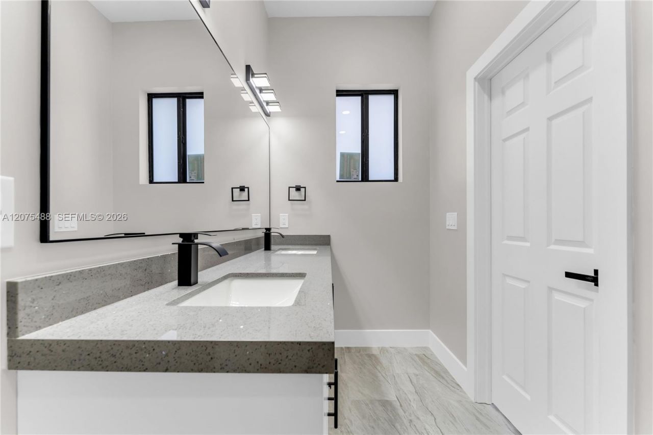 512 NW 23rd Ave, Fort Lauderdale, FL 33311 Photo