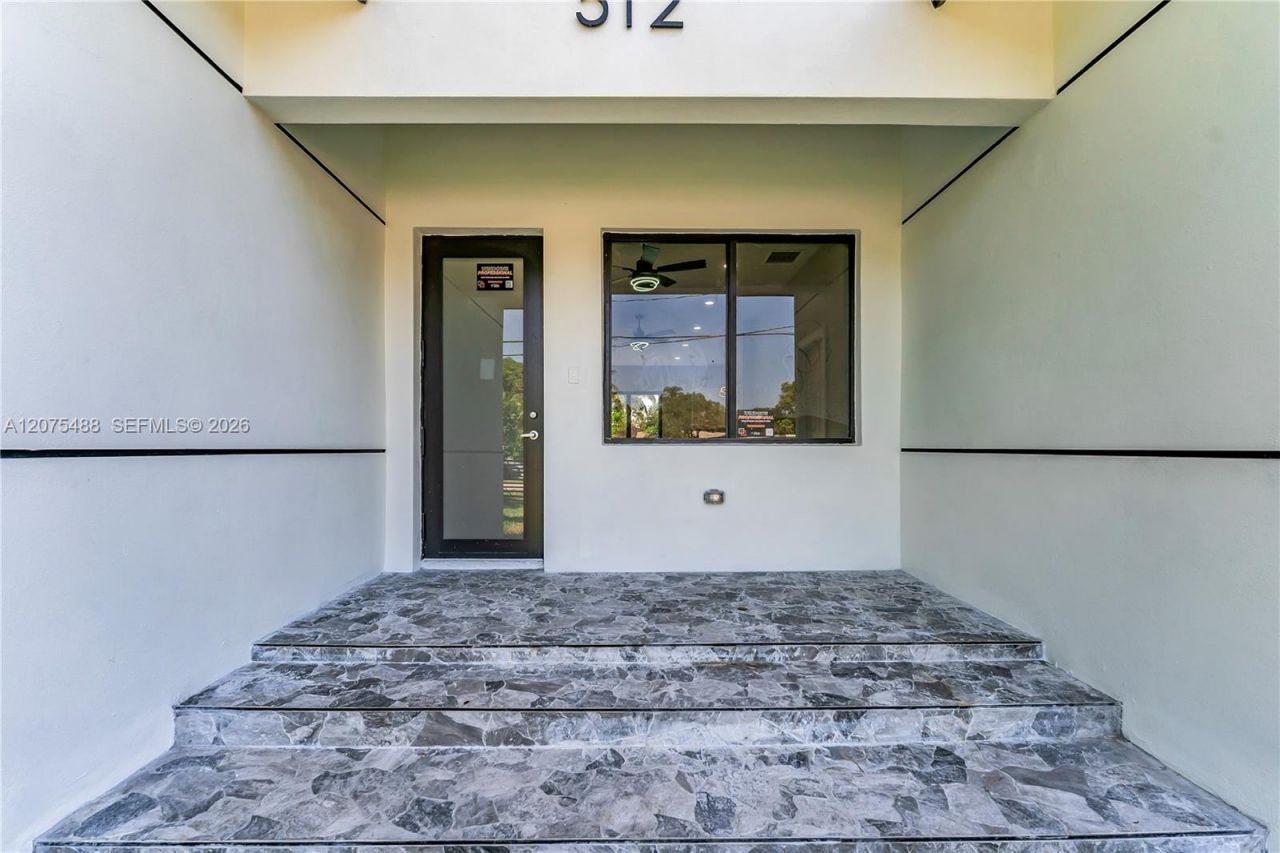 512 NW 23rd Ave, Fort Lauderdale, FL 33311 Photo