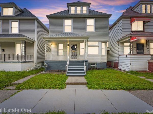 2493 Fischer, Detroit, Mi 48214