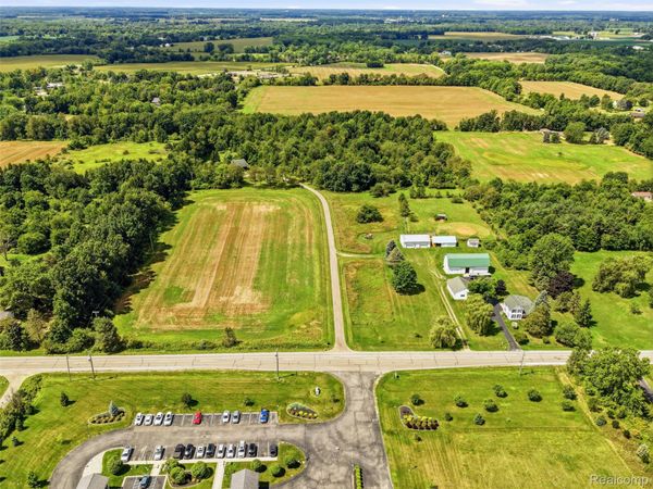 2715 N Burkhart Road, Howell Township, Mi 48855