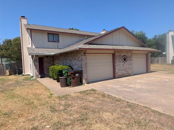 1201 Doreen CT, Unit B, Round Rock, TX 78664