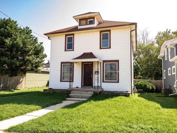 611 West BOULEVARD, Racine, WI 53405