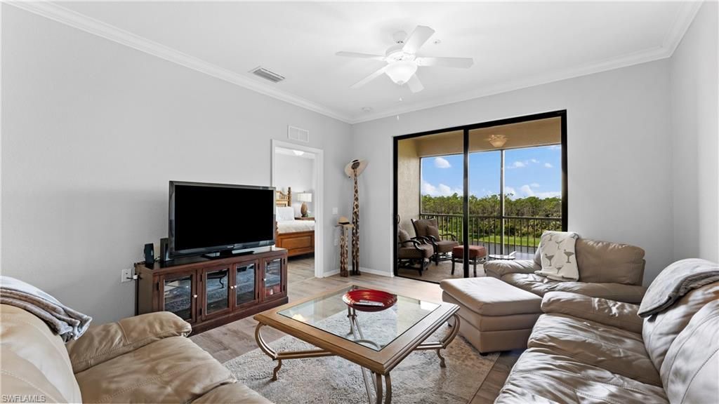 9727 Acqua Ct, Unit 444, Naples, FL 34113 Photo