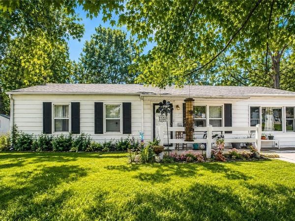 1304 N Indian Lane, Independence, MO 64056