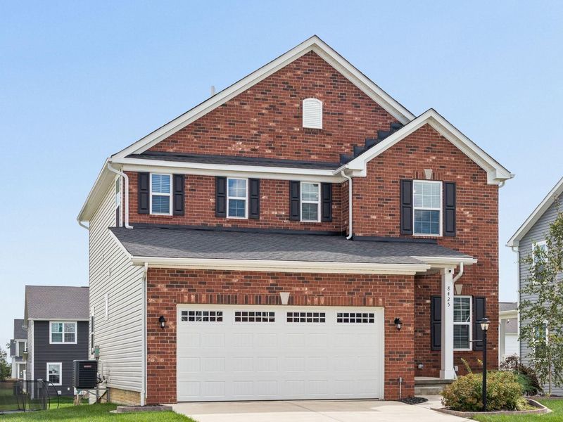 8425 Graystone Drive , Pickerington, OH 43147 Photo 3