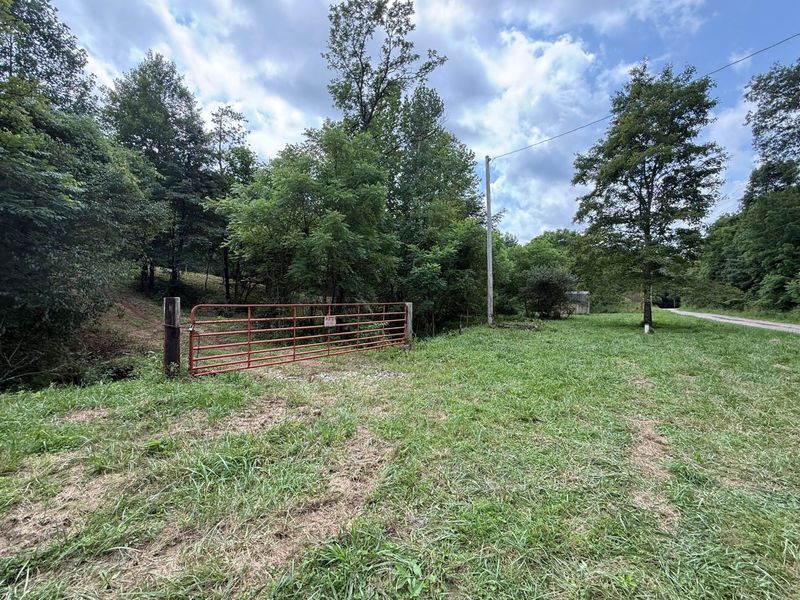 1480 Dark Hollow Road , Jackson, OH 45640 Photo 18