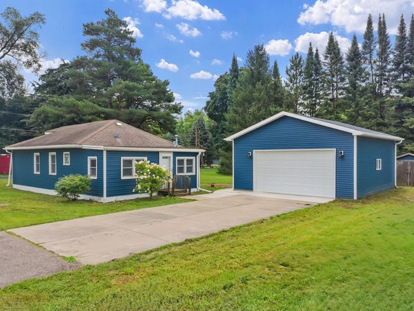 N1461 Jasmine Dr, Bloomfield, WI 53128