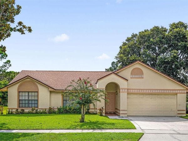 3044 CRESTED CIRCLE , ORLANDO, FL 32837