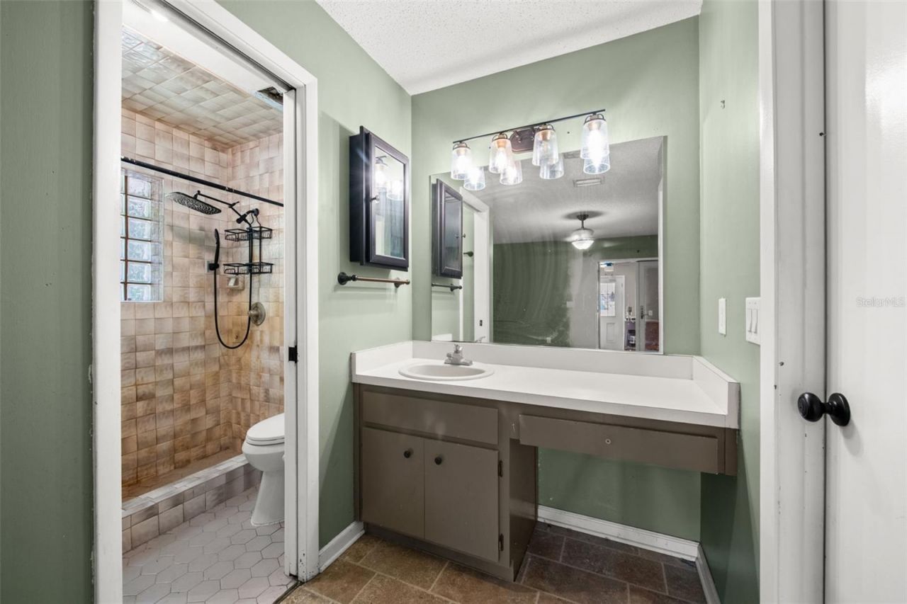 2380 Pemberton Street , Oviedo, FL 32765 Photo