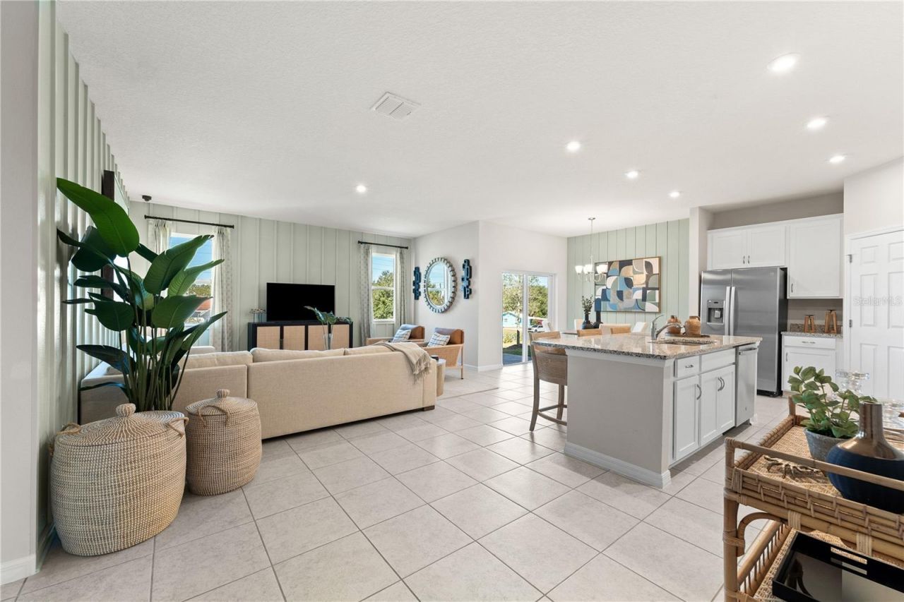 3809 Senna Way, Tavares, FL 32778 Photo