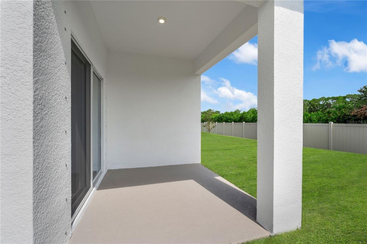 3809 Senna Way, Tavares, FL 32778 Photo