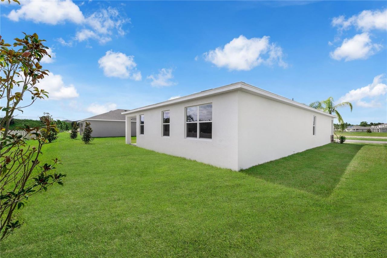 3809 Senna Way, Tavares, FL 32778 Photo