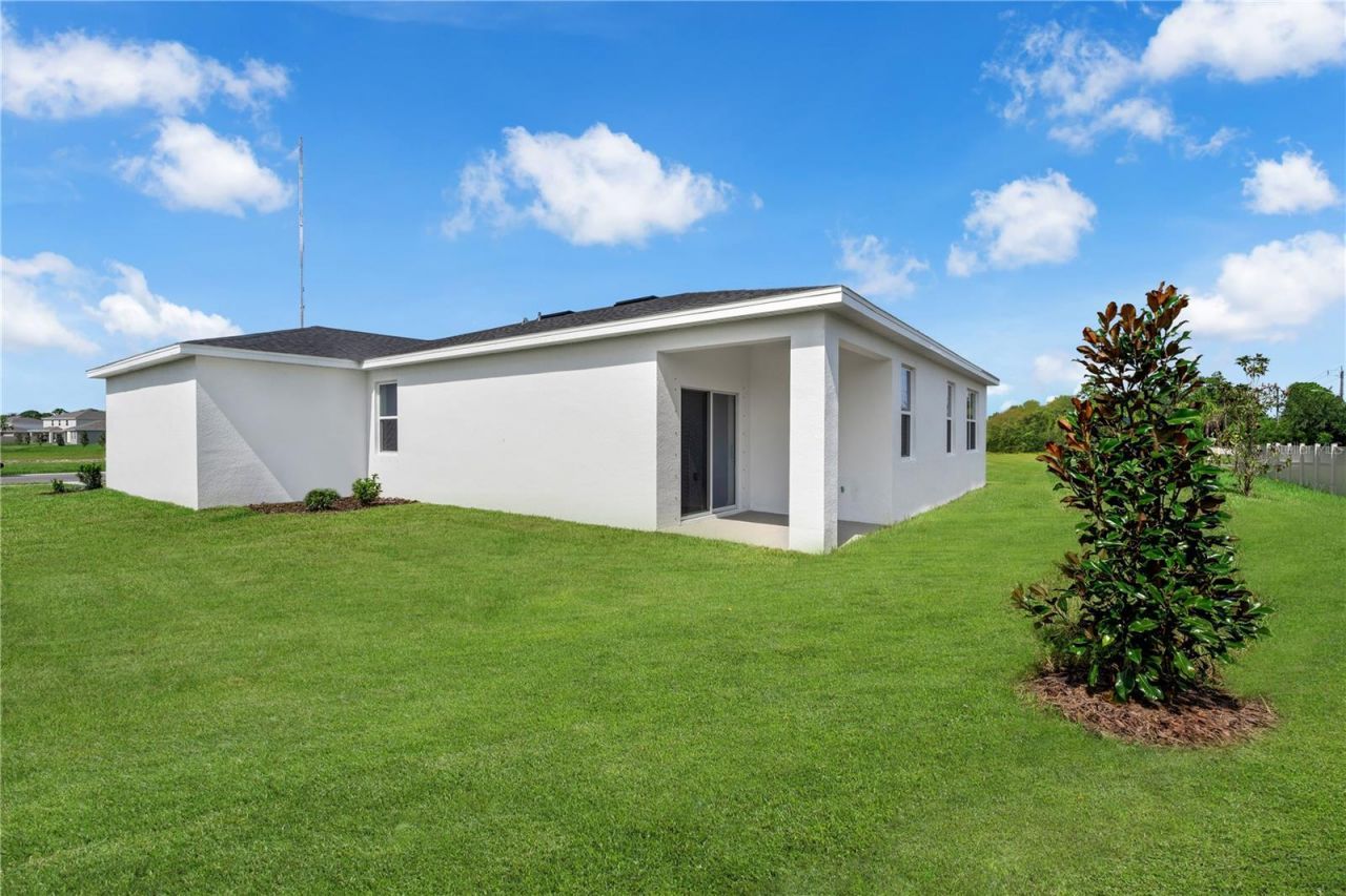 3809 Senna Way, Tavares, FL 32778 Photo