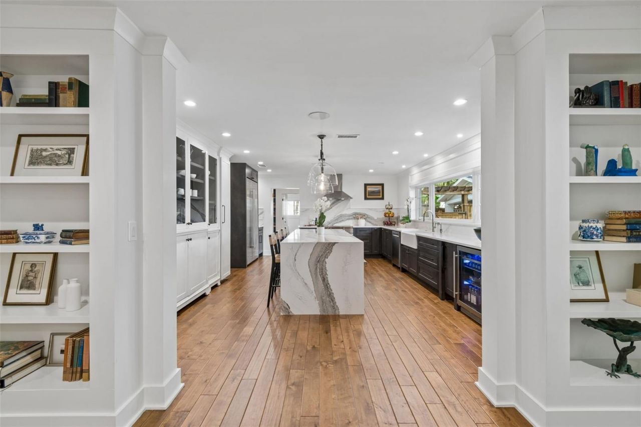 2807 W Fountain Boulevard, Tampa, FL 33609 Photo