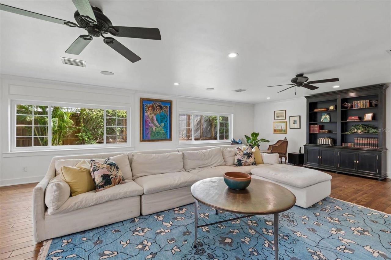 2807 W Fountain Boulevard, Tampa, FL 33609 Photo