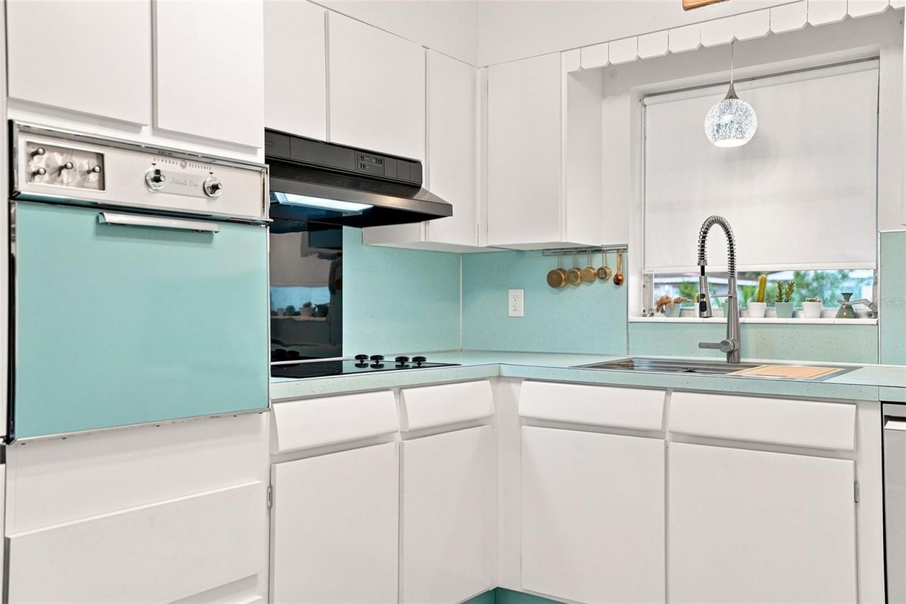 1842 59th Way N, Saint Petersburg, FL 33710 Photo