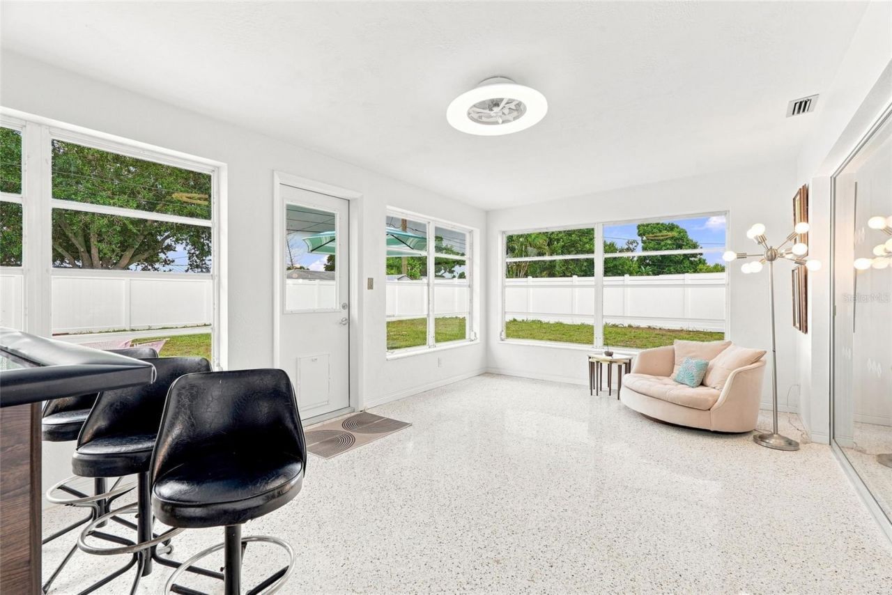 1842 59th Way N, Saint Petersburg, FL 33710 Photo