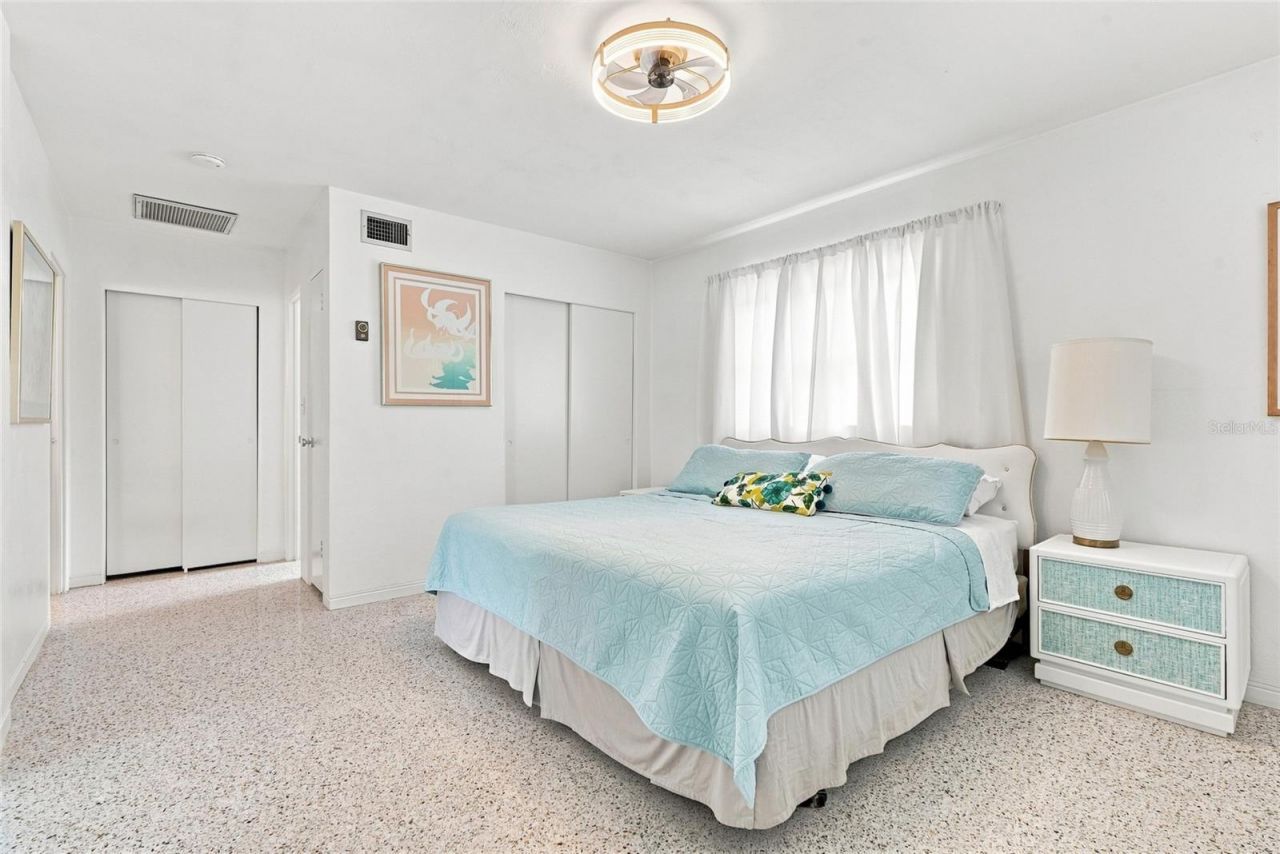 1842 59th Way N, Saint Petersburg, FL 33710 Photo
