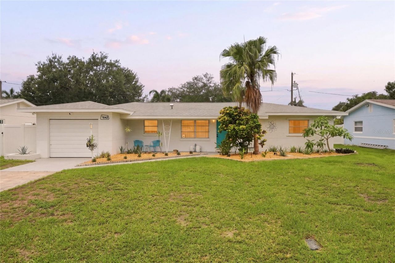 1842 59th Way N, Saint Petersburg, FL 33710 Photo