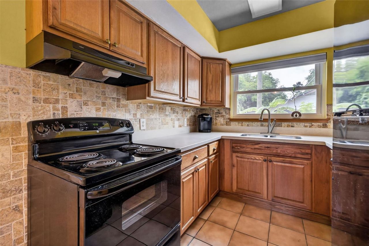 247 25th Street N, Saint Petersburg, FL 33713 Photo