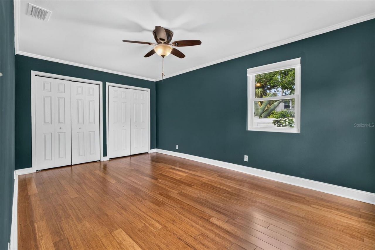 247 25th Street N, Saint Petersburg, FL 33713 Photo