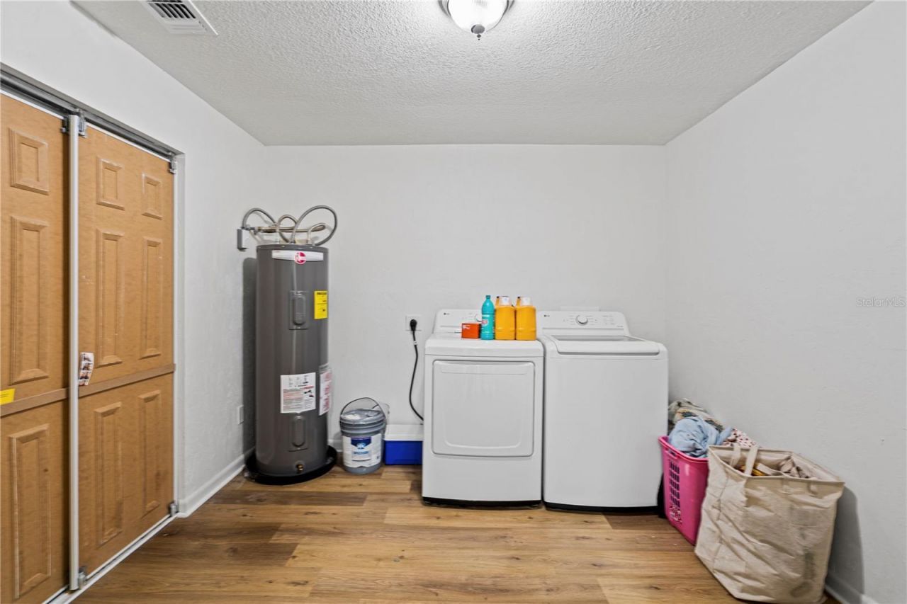 1825 SE 47th Terrace , Gainesville, FL 32641 Photo