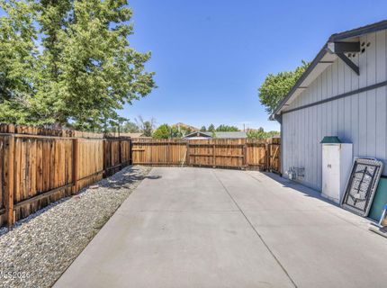 345 E Gault Way, Sparks, NV 89431 Photo