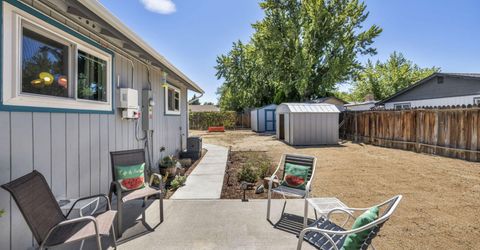 345 E Gault Way, Sparks, NV 89431 Photo