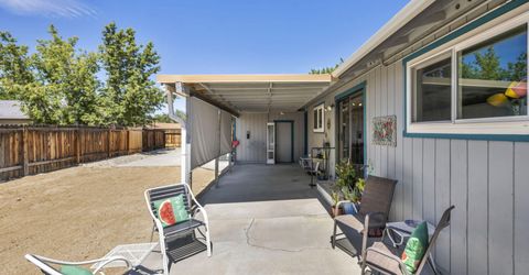 345 E Gault Way, Sparks, NV 89431 Photo