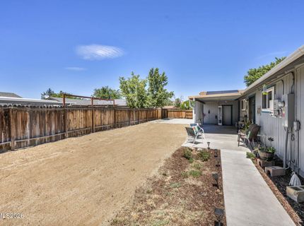 345 E Gault Way, Sparks, NV 89431 Photo
