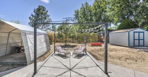 345 E Gault Way, Sparks, NV 89431 Photo