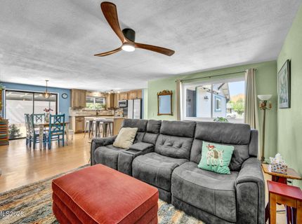 345 E Gault Way, Sparks, NV 89431 Photo