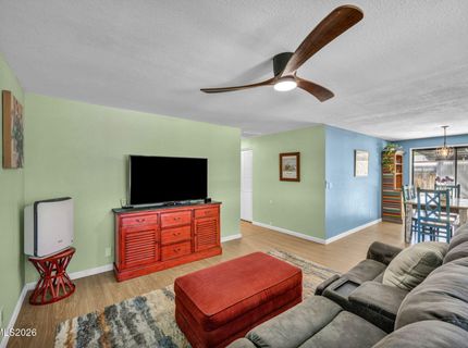 345 E Gault Way, Sparks, NV 89431 Photo
