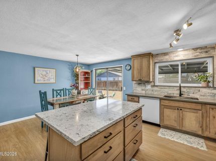 345 E Gault Way, Sparks, NV 89431 Photo