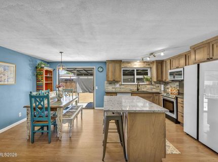 345 E Gault Way, Sparks, NV 89431 Photo